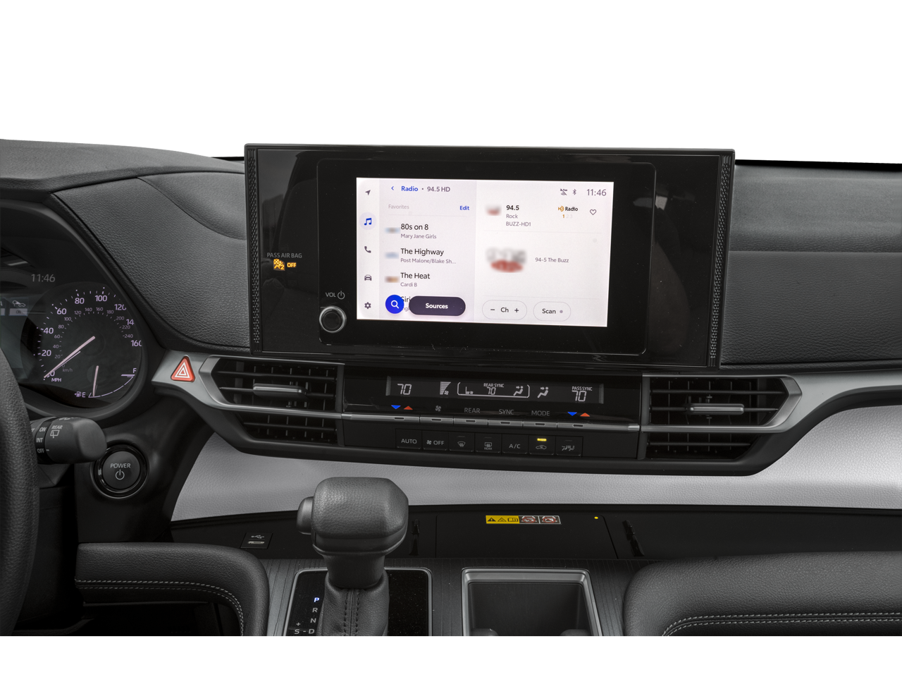 2025 Toyota Sienna LE
