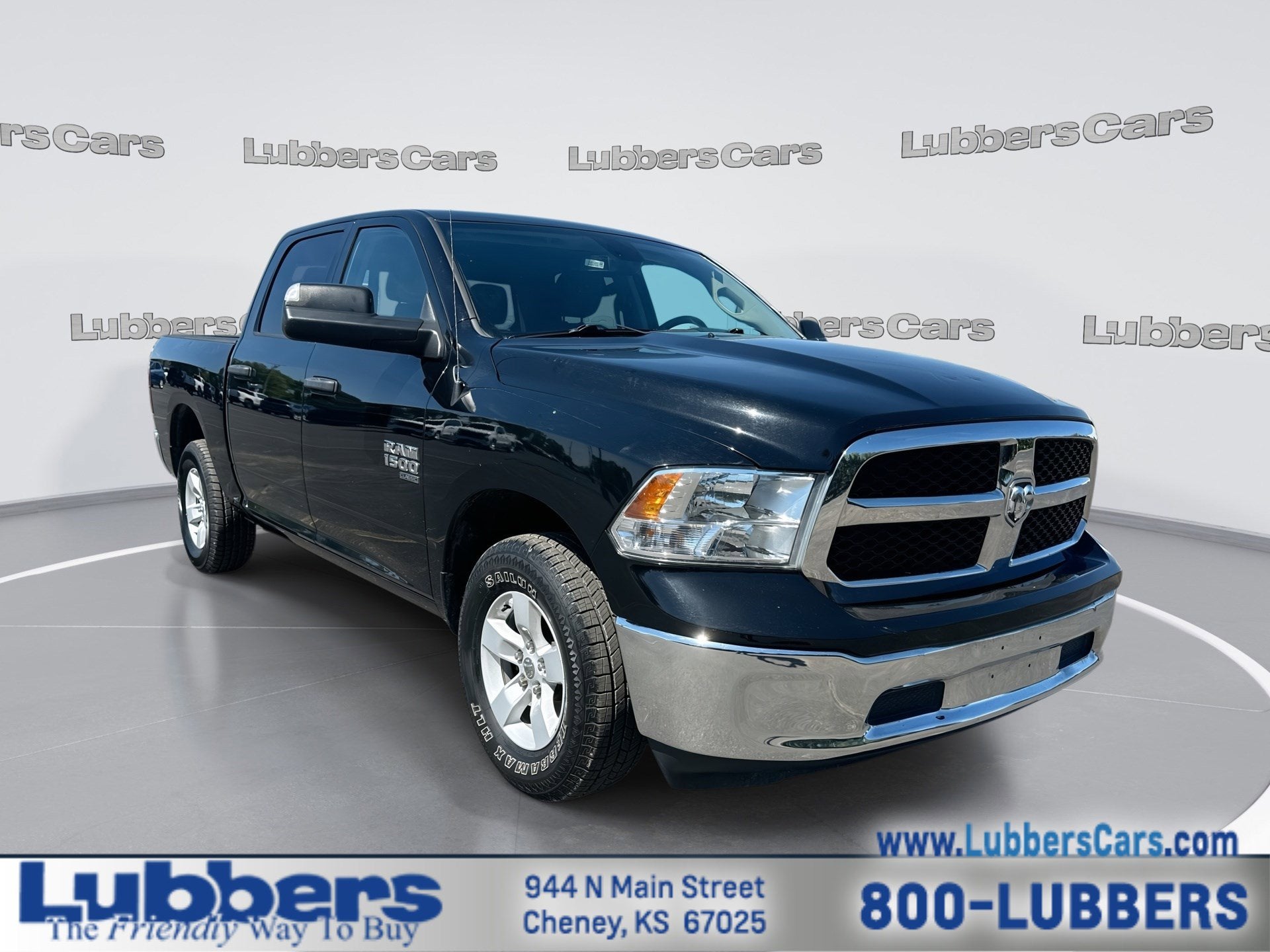 2023 RAM 1500 Classic SLT 4x4 Crew Cab 5'7's photo