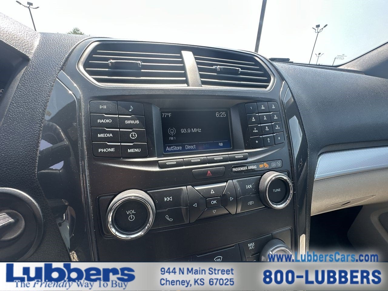 2018 Ford Explorer Base