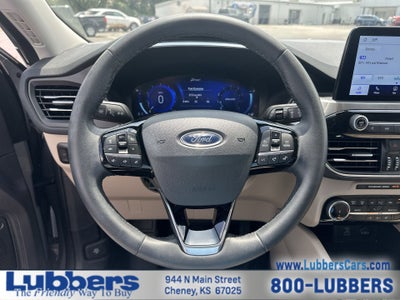 2022 Ford Escape Titanium