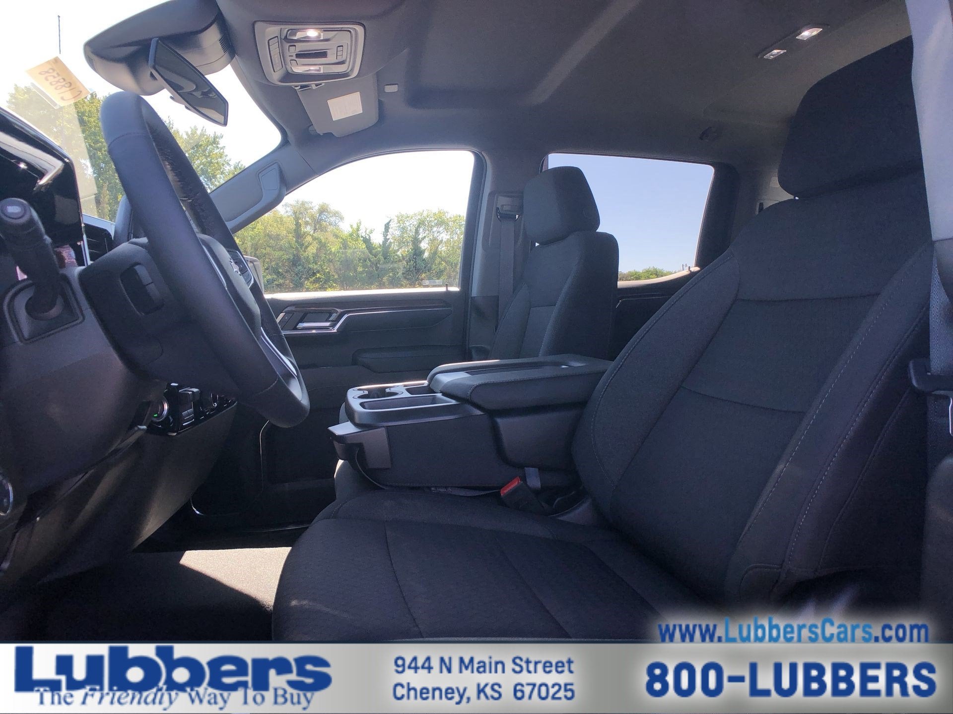 2024 Chevrolet Silverado 1500 LT - Photo 11