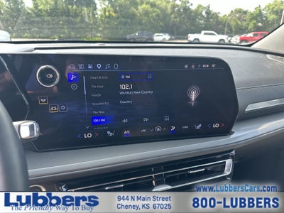 2026 Chevrolet Traverse FWD LT