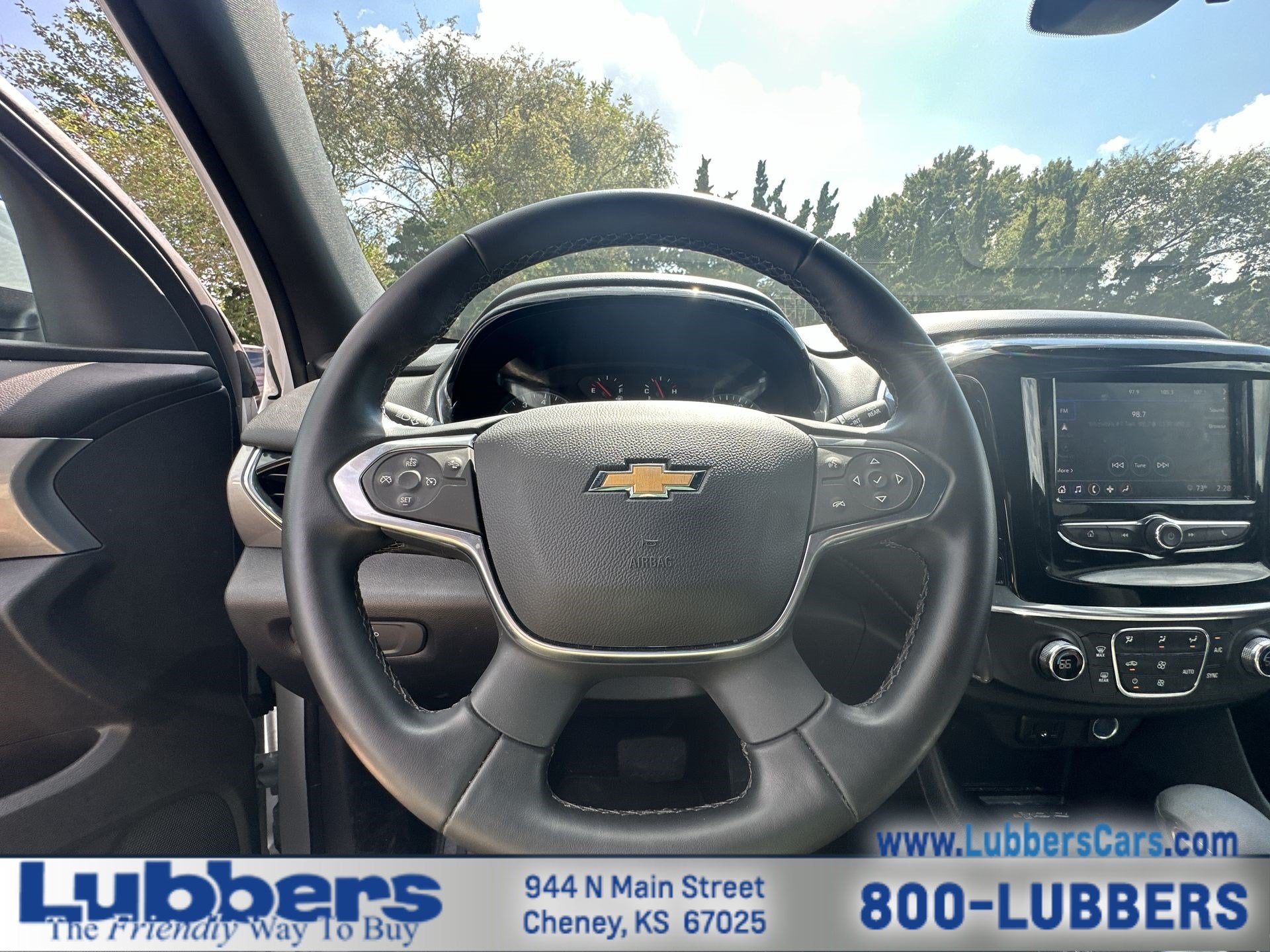 2023 Chevrolet Traverse LT Cloth