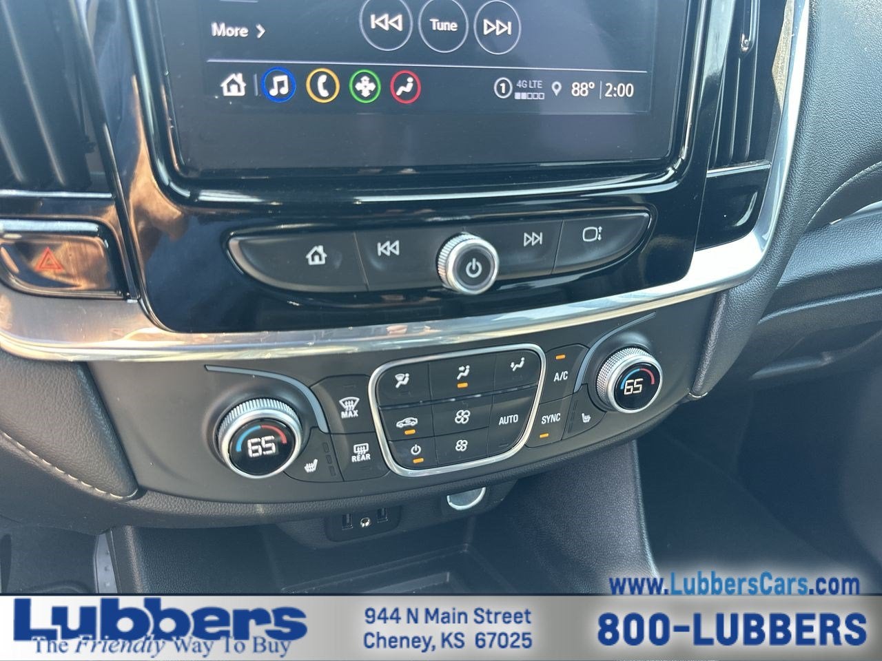 2023 Chevrolet Traverse LT Leather