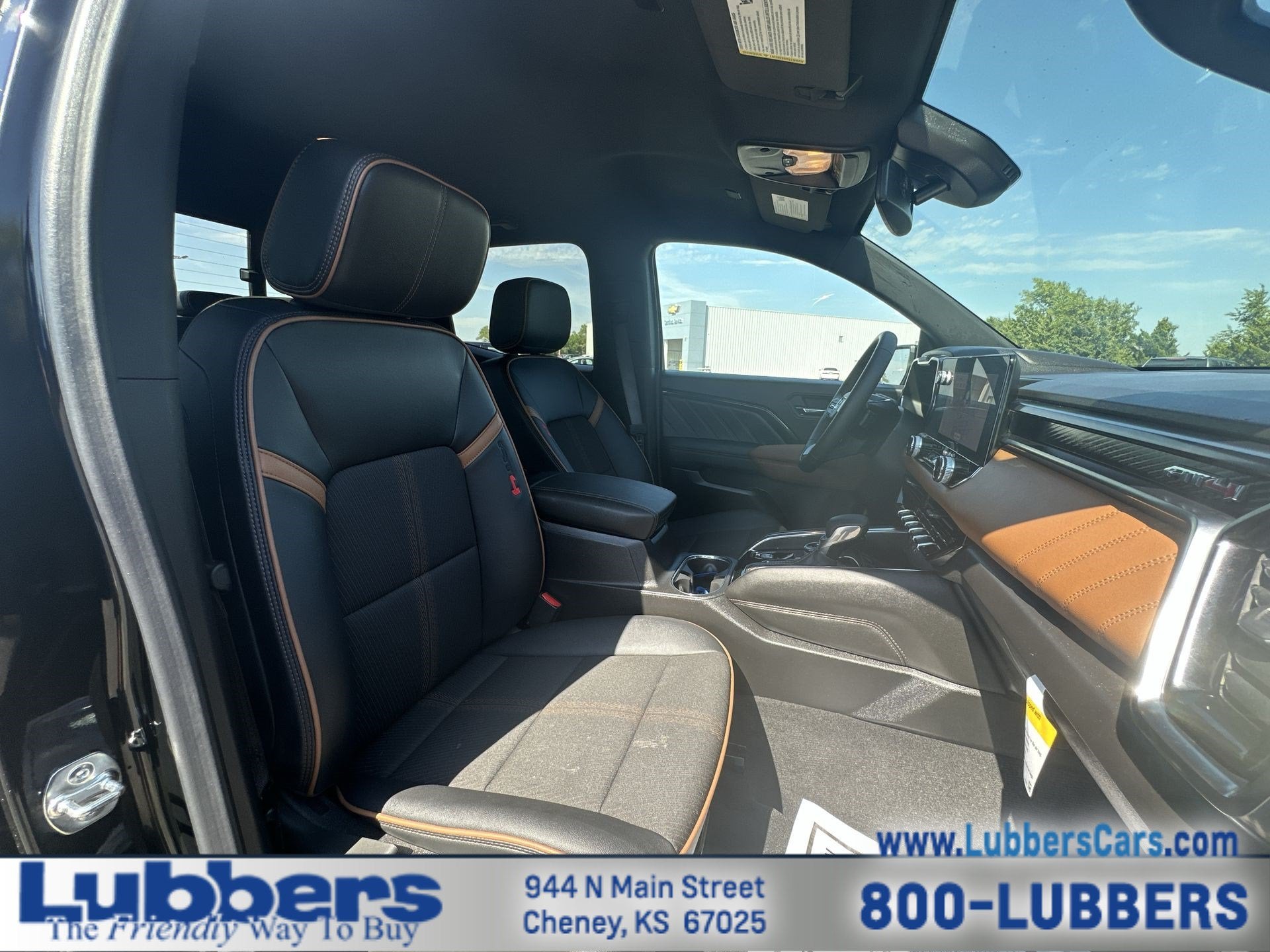 2026 GMC Canyon AT4 - Photo 22