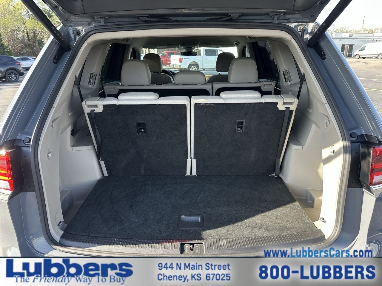 2025 Volkswagen Atlas 2.0T SE w/Technology