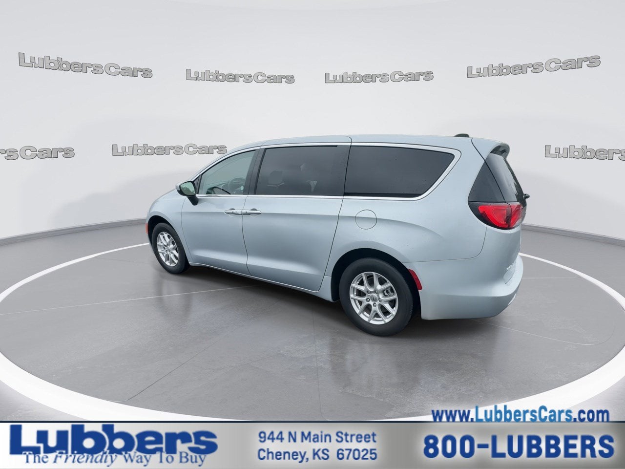 2023 Chrysler Voyager LX