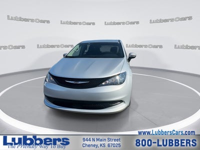 2023 Chrysler Voyager LX