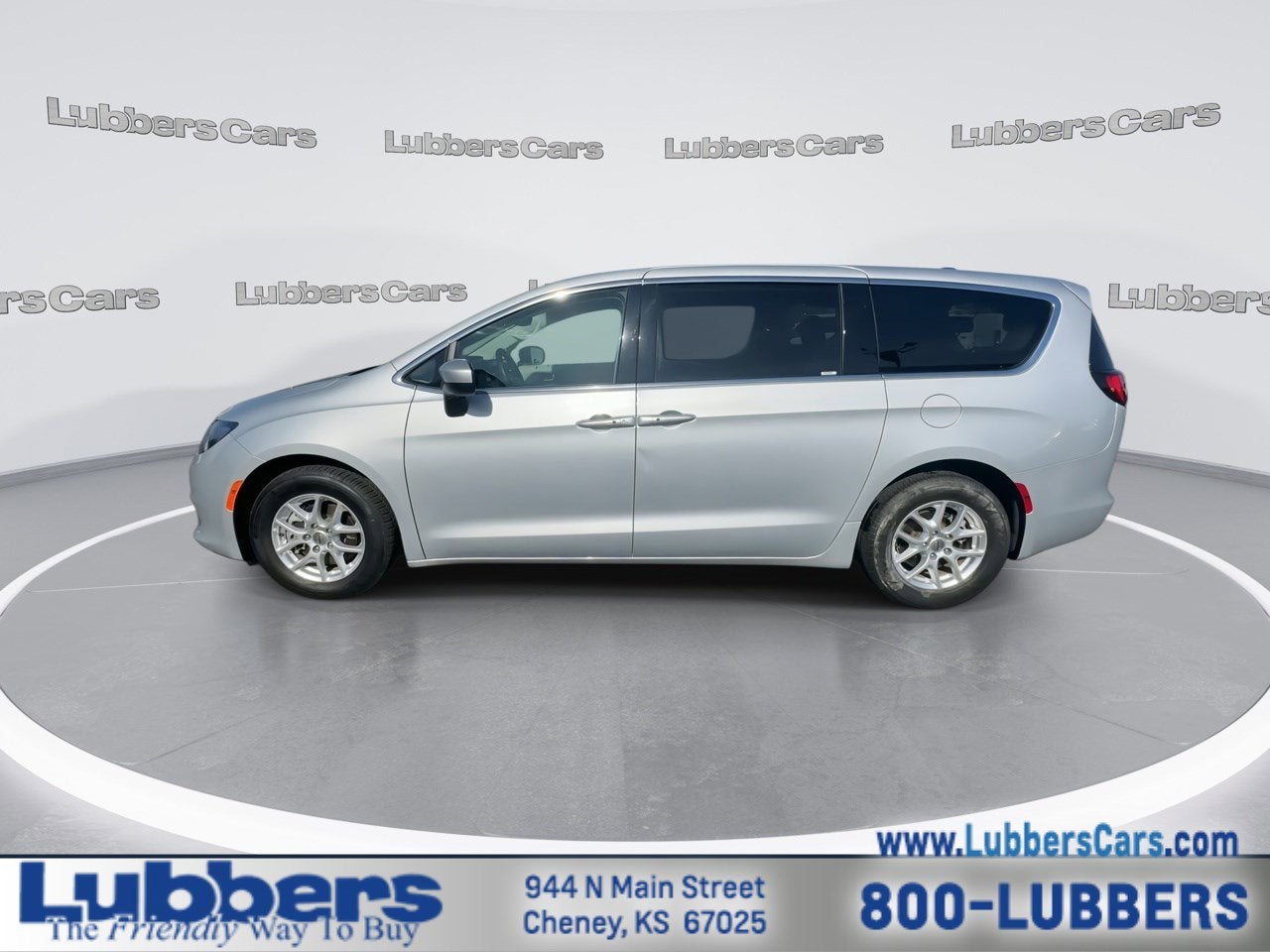 2023 Chrysler Voyager LX