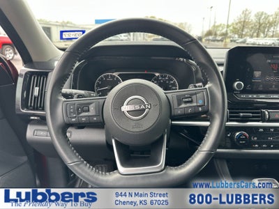 2025 Nissan Pathfinder SV