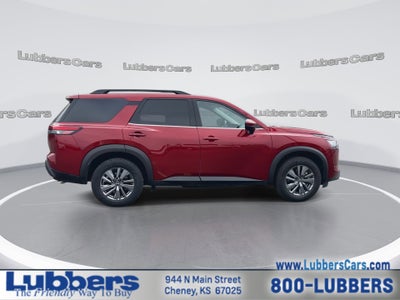 2025 Nissan Pathfinder SV
