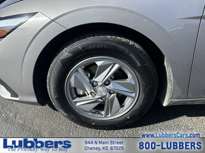 2024 Hyundai Elantra SE