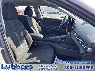 2024 Hyundai Elantra SE