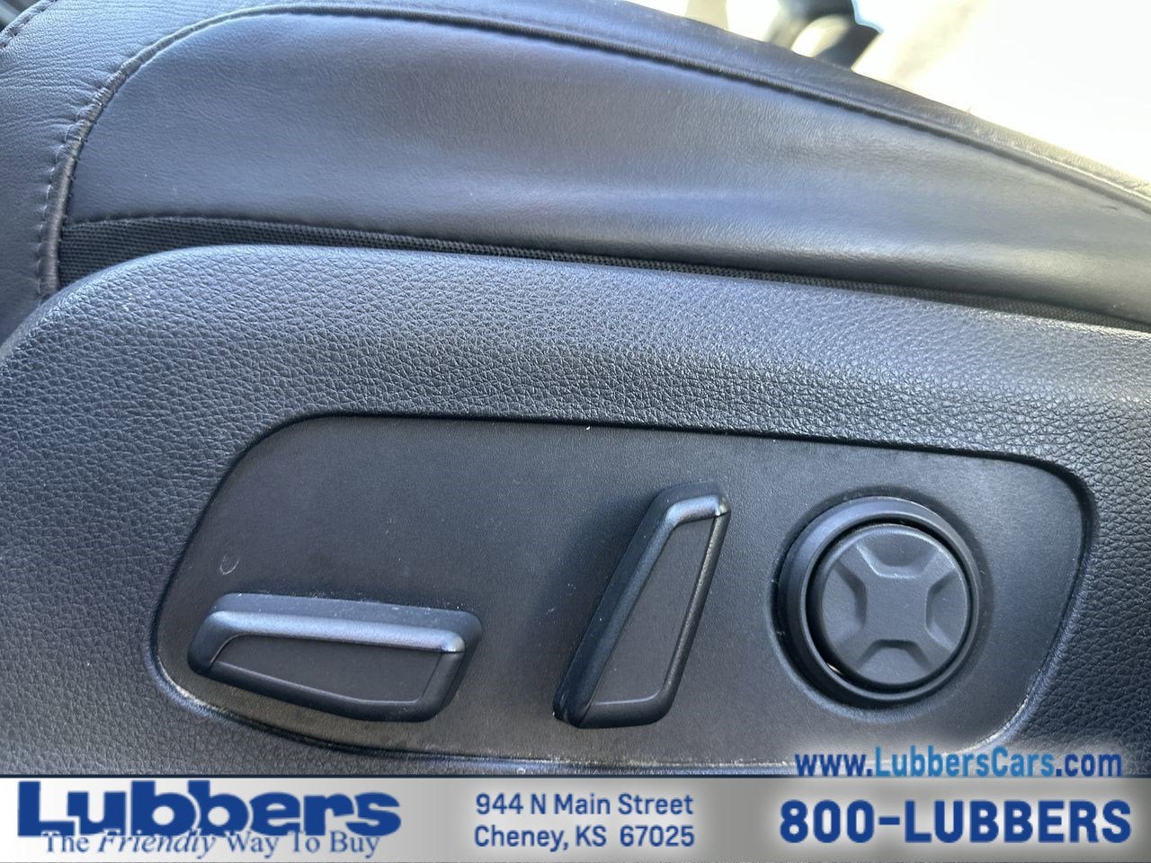 2022 Kia Carnival SX